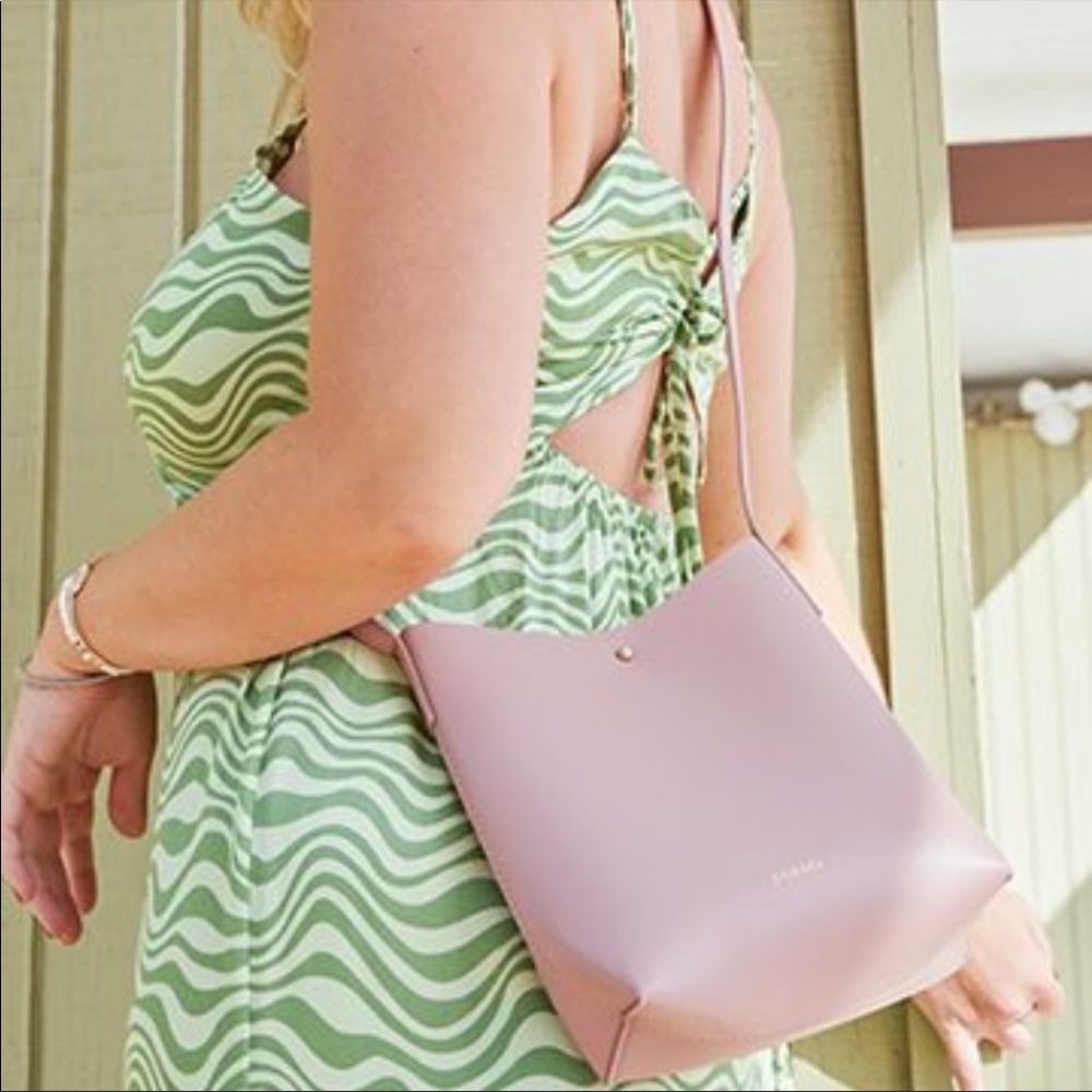 Samara Pink Vegan Bucket Bag - Picture 2 of 10